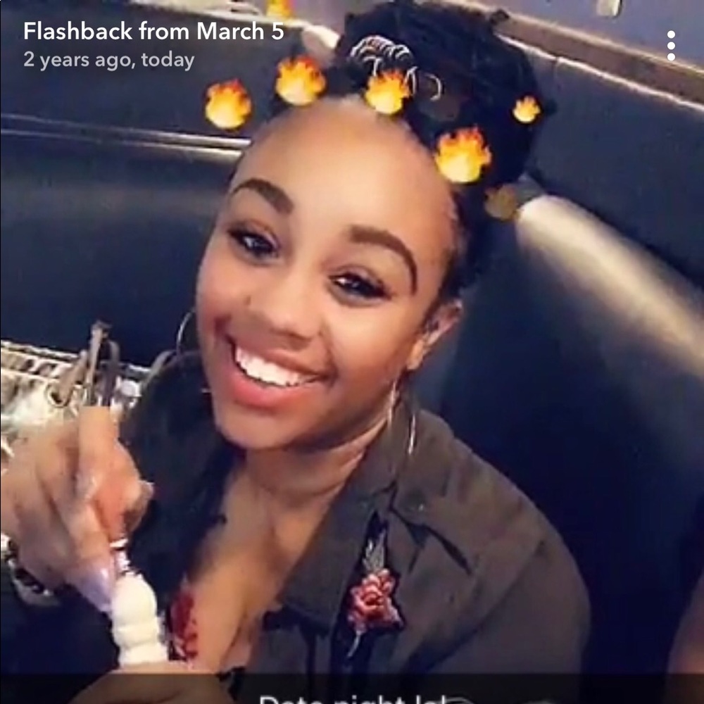 Meet your Posher, Amber